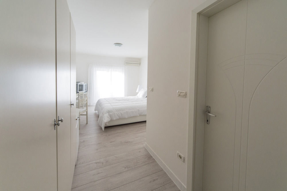 Hotel La Settima Luna Savudrija Exteriör bild